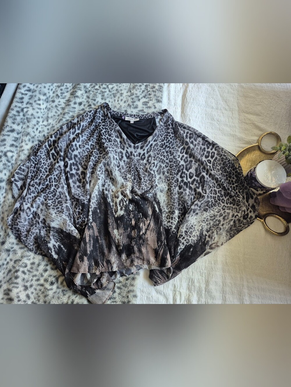 Jennifer Lopez Grey Leopard Vneck Batwing Cape Top